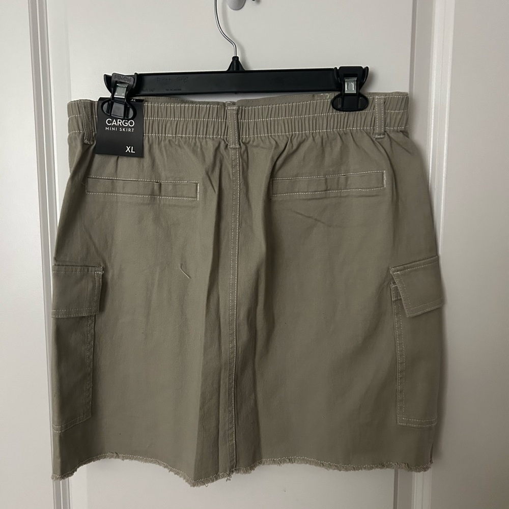 No Comment Tan Cargo Skirt Elastic Waist